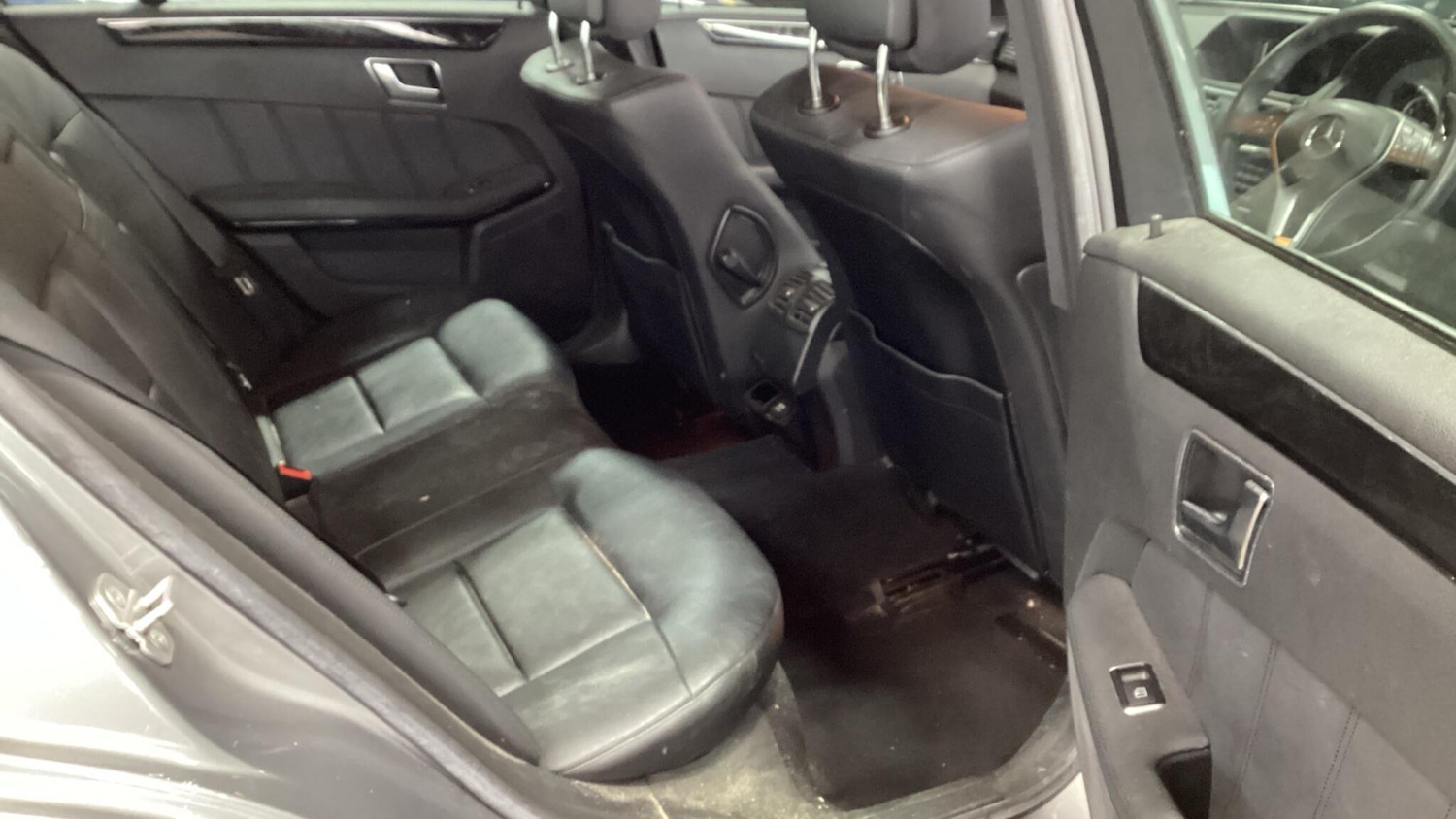 Used Mercedes-Benz E Class 2012 for sale - 77191852: Photo 5