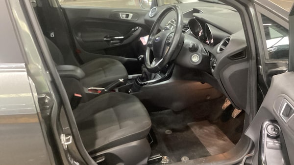 Used Ford Fiesta 2015 for sale - 76247797: Photo 4