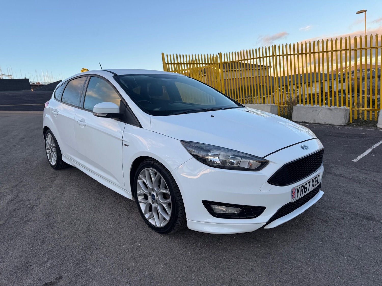 Used Ford Focus 2017 for sale - 76619983: Photo 4