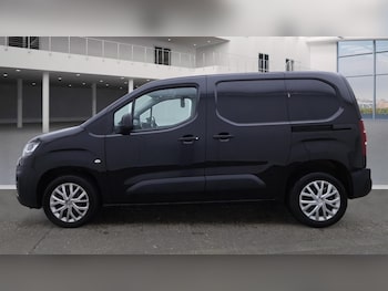 Used Citroen Berlingo 2020 for sale - 76522377: Photo