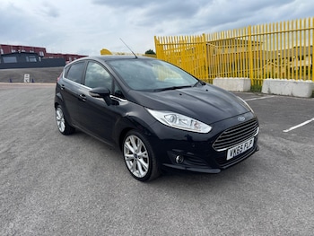 Used Ford Fiesta 2015 for sale - 78880010: Photo