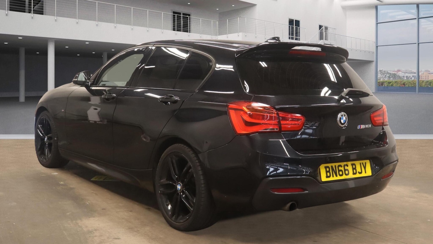 Used BMW 1 Series 2016 for sale - 76671198: Photo 2