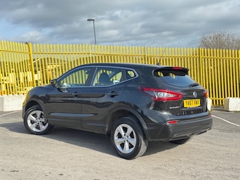 Used Nissan Qashqai 2017 for sale - 77523652: Photo