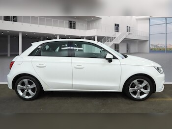 Used Audi A1 2015 for sale - 77191055: Photo