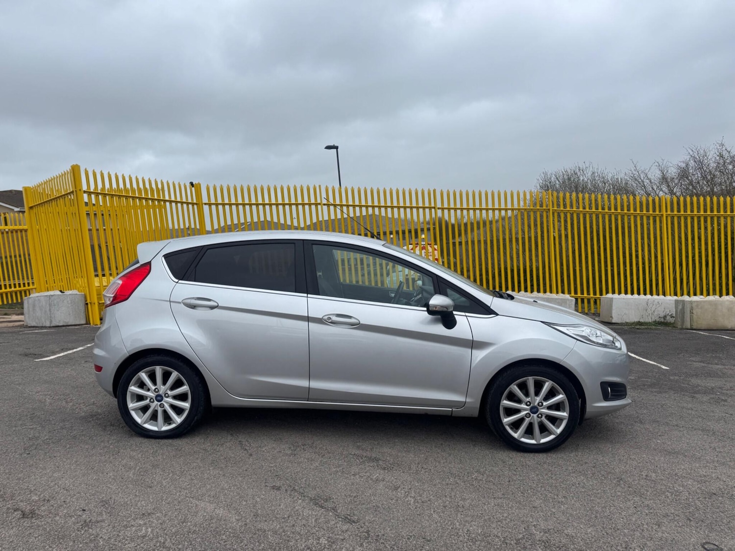 Used Ford Fiesta 2016 for sale - 77549770: Photo 5