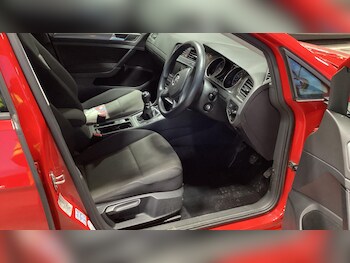 Used Volkswagen Golf 2014 for sale - 77191051: Photo