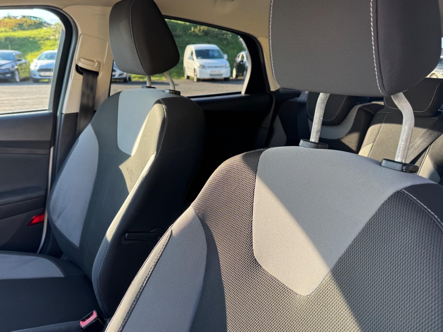 Used Ford Focus 2012 for sale - 77343894: Photo 12