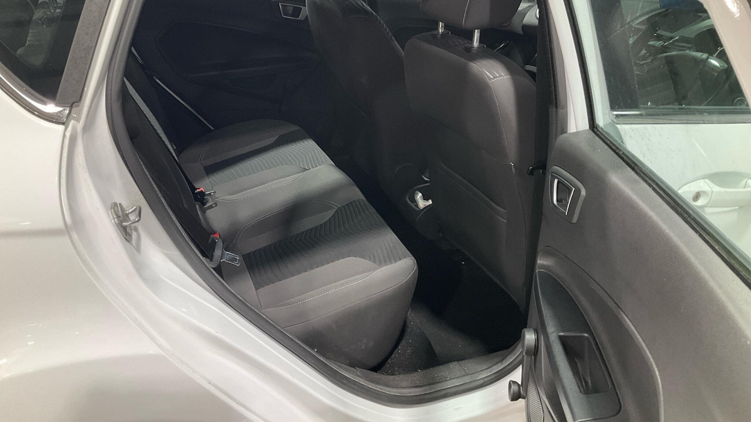 Used Ford Fiesta 2016 for sale - 77994010: Photo 5