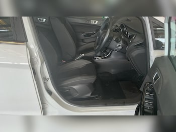 Used Ford Fiesta 2015 for sale - 78320293: Photo