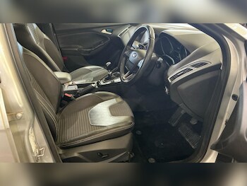 Used Ford Focus 2016 for sale - 78320322: Photo