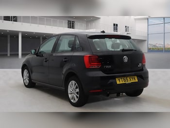 Used Volkswagen Polo 2015 for sale - 77768822: Photo