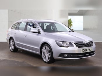 Used Skoda Superb 2014 for sale - 79181594: Photo