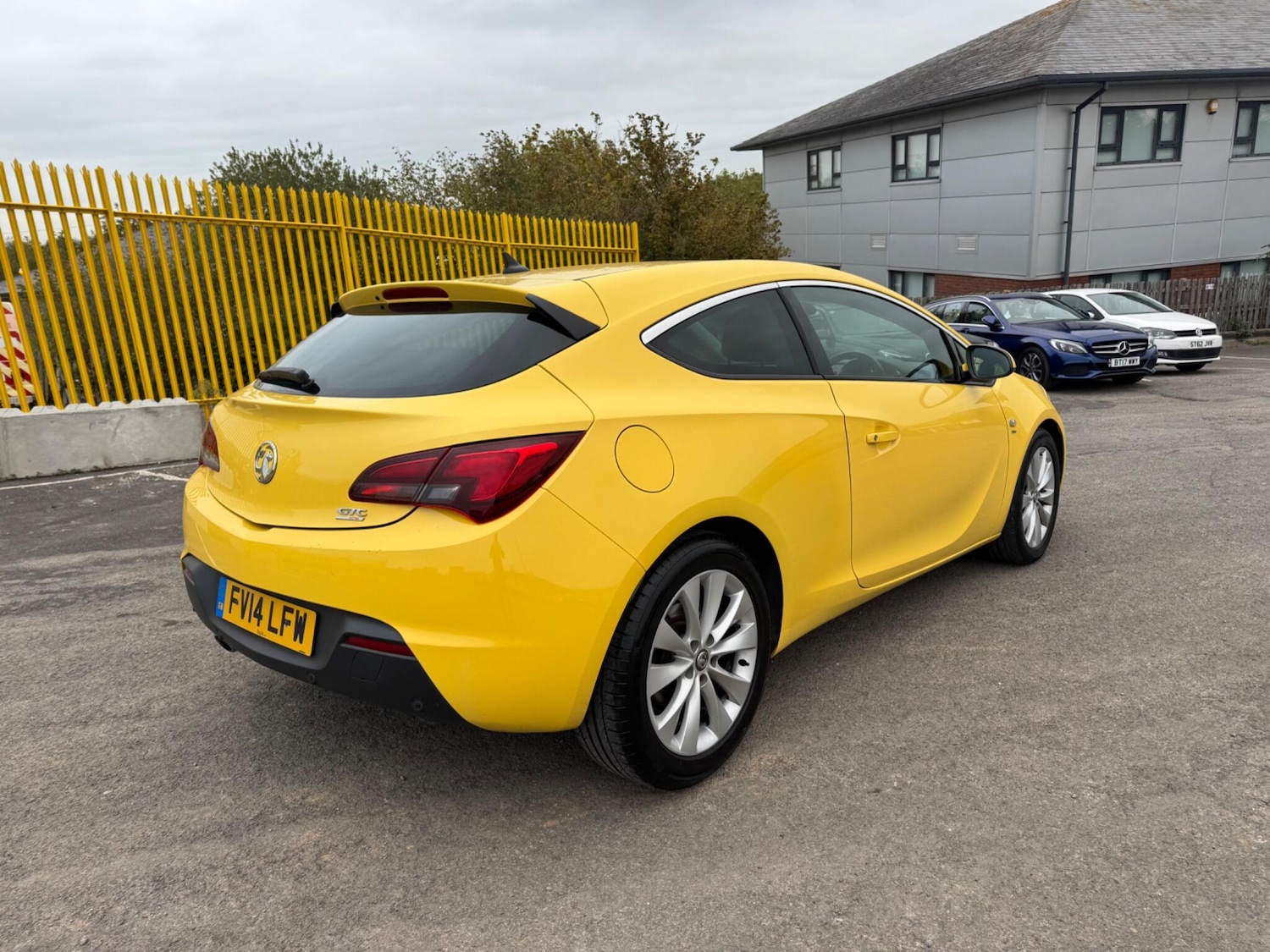 Used Vauxhall Astra GTC 2014 for sale - 76988353: Photo 6