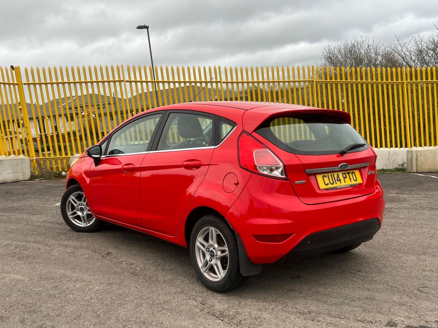 Used Ford Fiesta 2014 for sale - 77396356: Photo 2