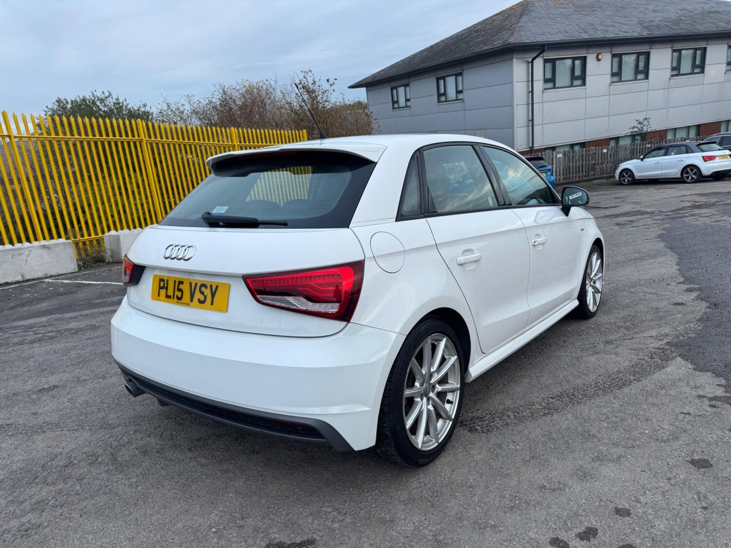 Used Audi A1 2015 for sale - 76314493: Photo 6
