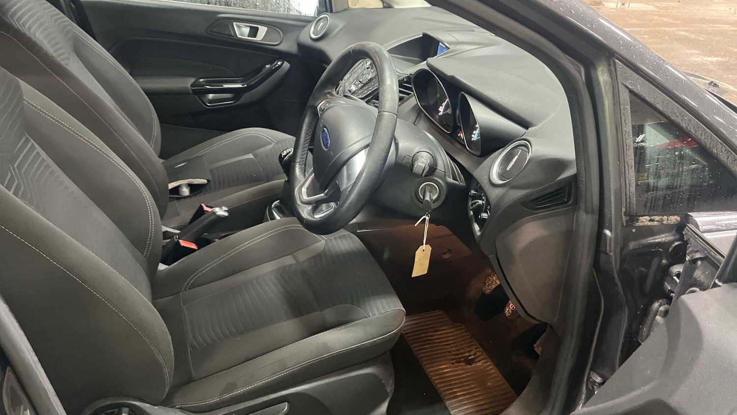 Used Ford Fiesta 2016 for sale - 77993890: Photo 4