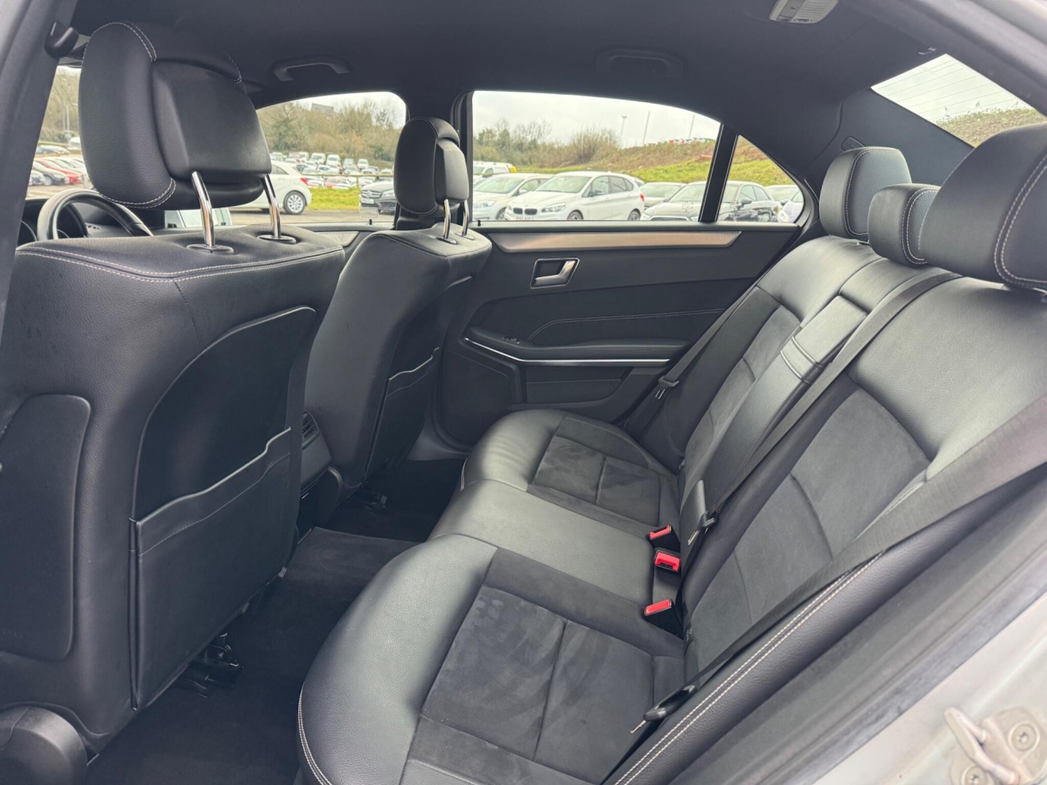 Used Mercedes-Benz E Class 2014 for sale - 77060139: Photo 11