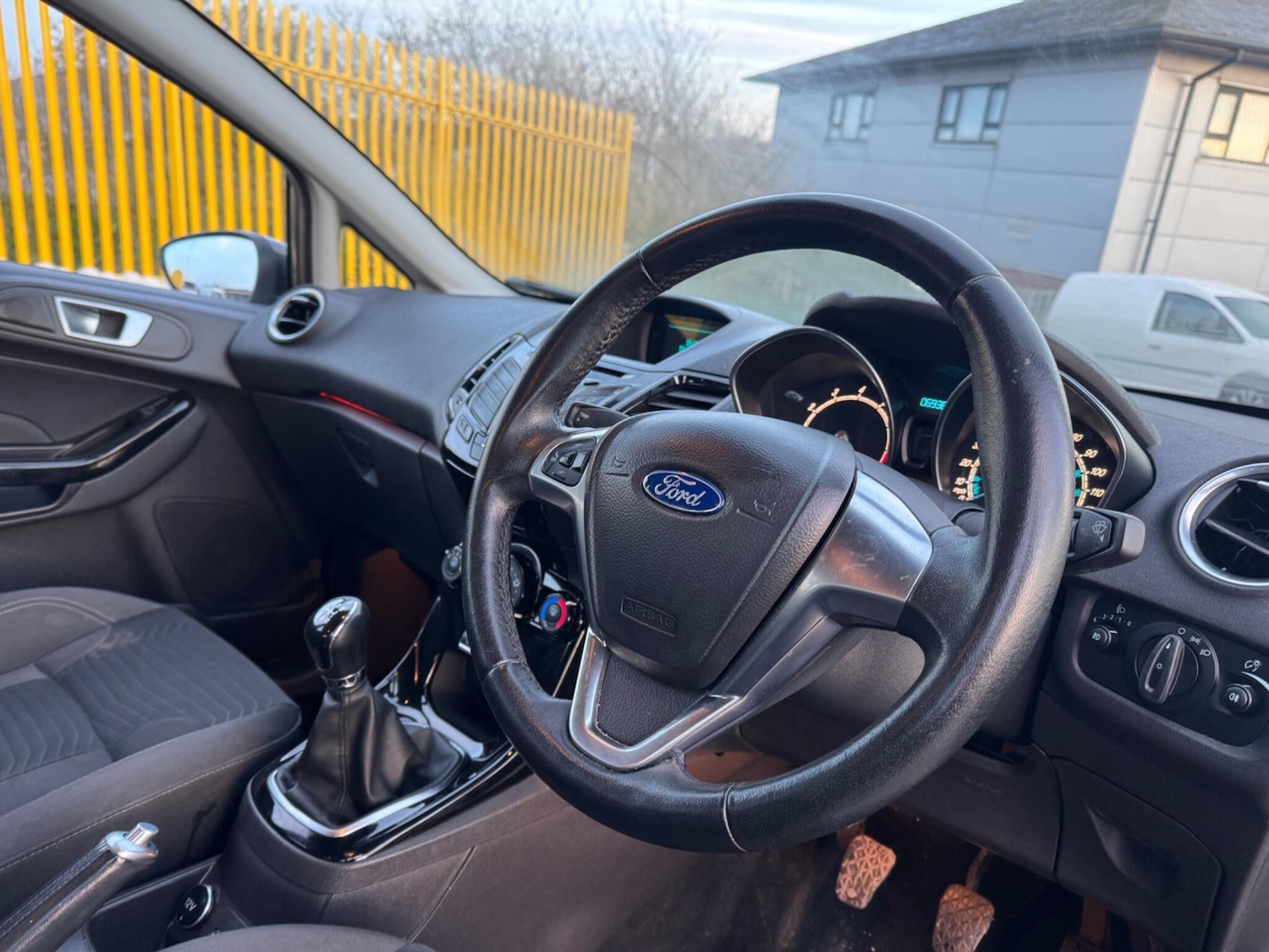 Used Ford Fiesta 2015 for sale - 76898492: Photo 10