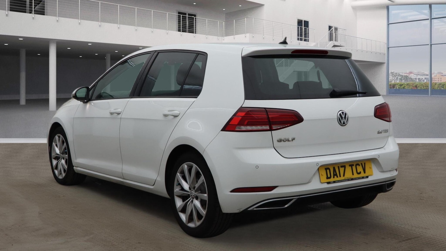 Used Volkswagen Golf 2017 for sale - 77993962: Photo 2