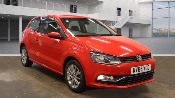 Used Volkswagen Polo 2015 for sale - 76247776: Photo 1