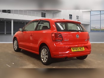 Used Volkswagen Polo 2015 for sale - 76247776: Photo 2