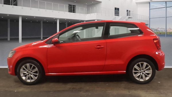 Used Volkswagen Polo 2015 for sale - 76247776: Photo 3