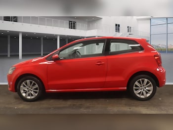 Used Volkswagen Polo 2015 for sale - 76247776: Photo 3
