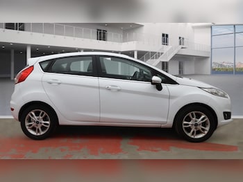 Used Ford Fiesta 2015 for sale - 77320812: Photo