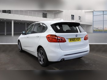 Used BMW 2 Series 2015 for sale - 76996677: Photo