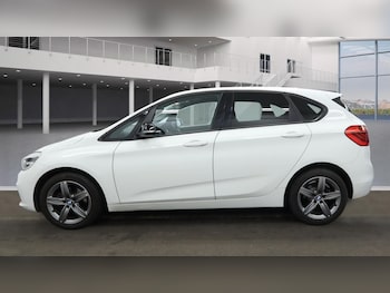 Used BMW 2 Series 2015 for sale - 76996677: Photo