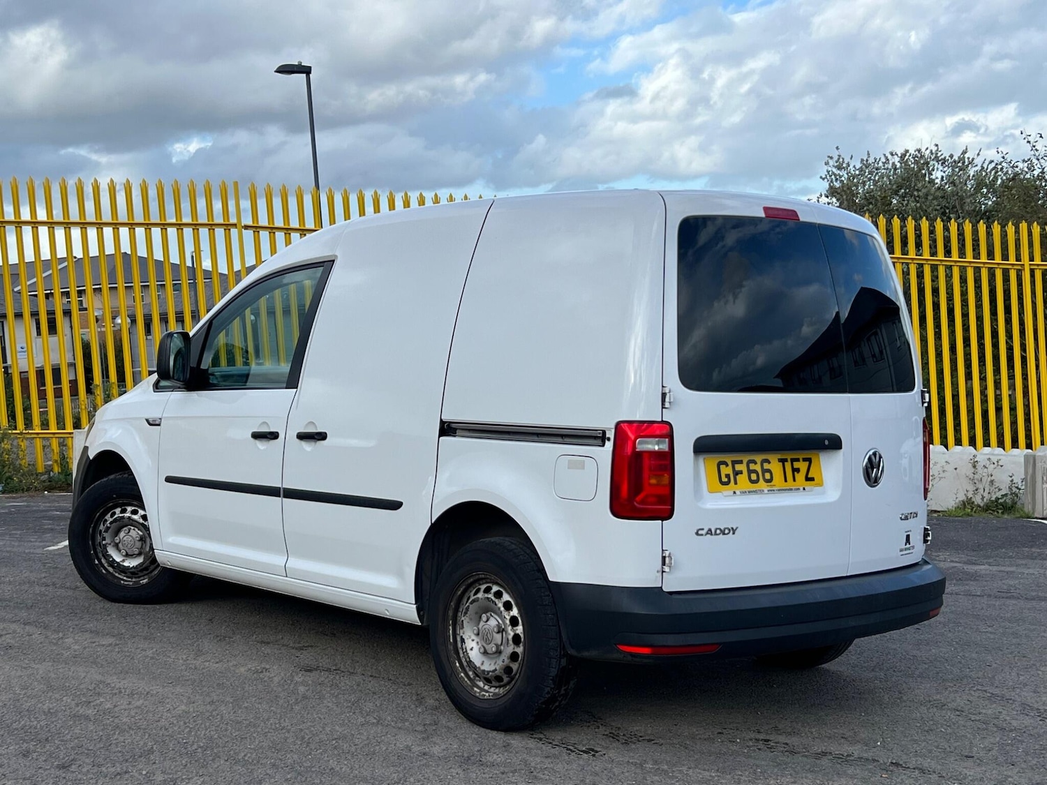 Used Volkswagen Caddy 2016 for sale - 76988398: Photo 2