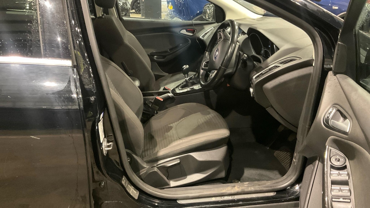 Used Ford Focus 2017 for sale - 76898447: Photo 4