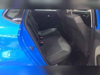 Used Volkswagen Polo 2015 for sale - 76975862: Photo