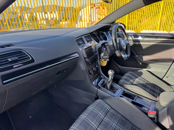 Used Volkswagen Golf 2014 for sale - 74499221: Photo 9