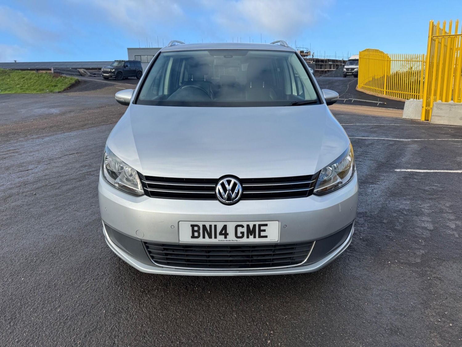 Used Volkswagen Touran 2014 for sale - 76752803: Photo 3