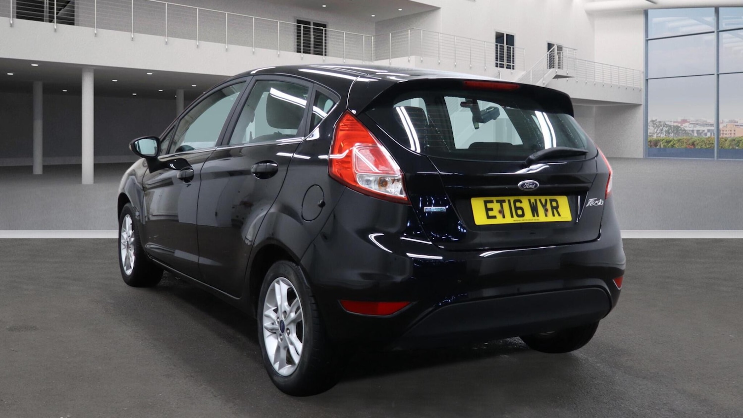 Used Ford Fiesta 2016 for sale - 77425541: Photo 2