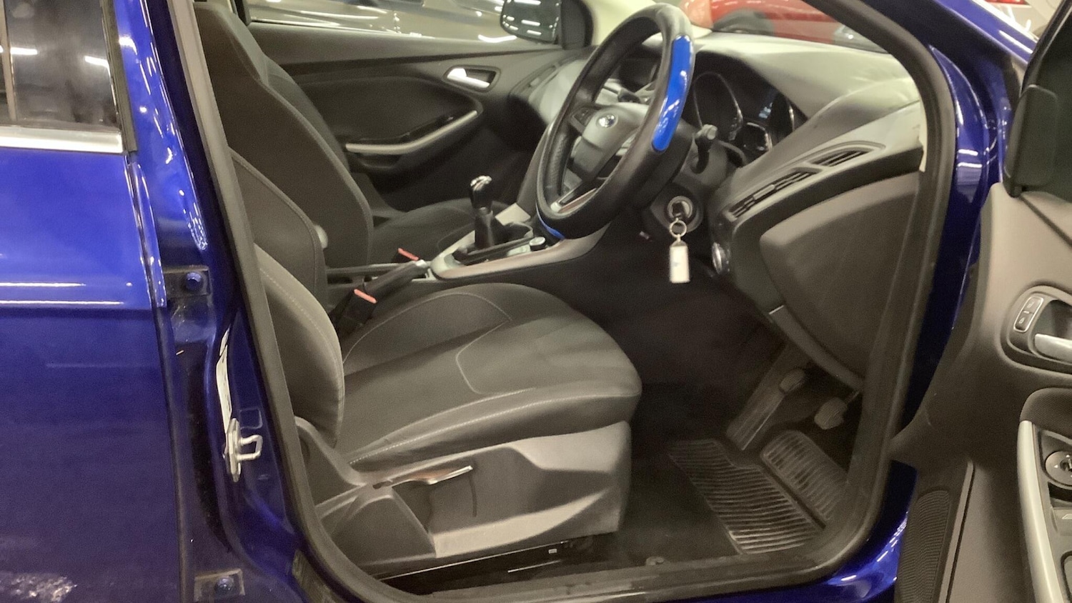 Used Ford Focus 2014 for sale - 76898576: Photo 4