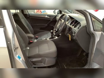 Used Volkswagen Golf 2012 for sale - 77120348: Photo