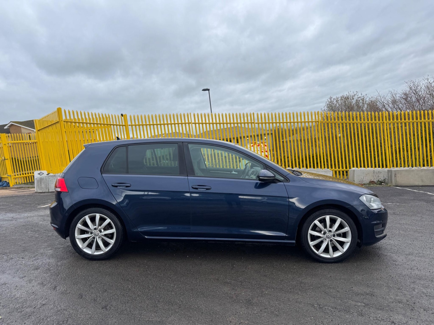 Used Volkswagen Golf 2013 for sale - 77120664: Photo 5