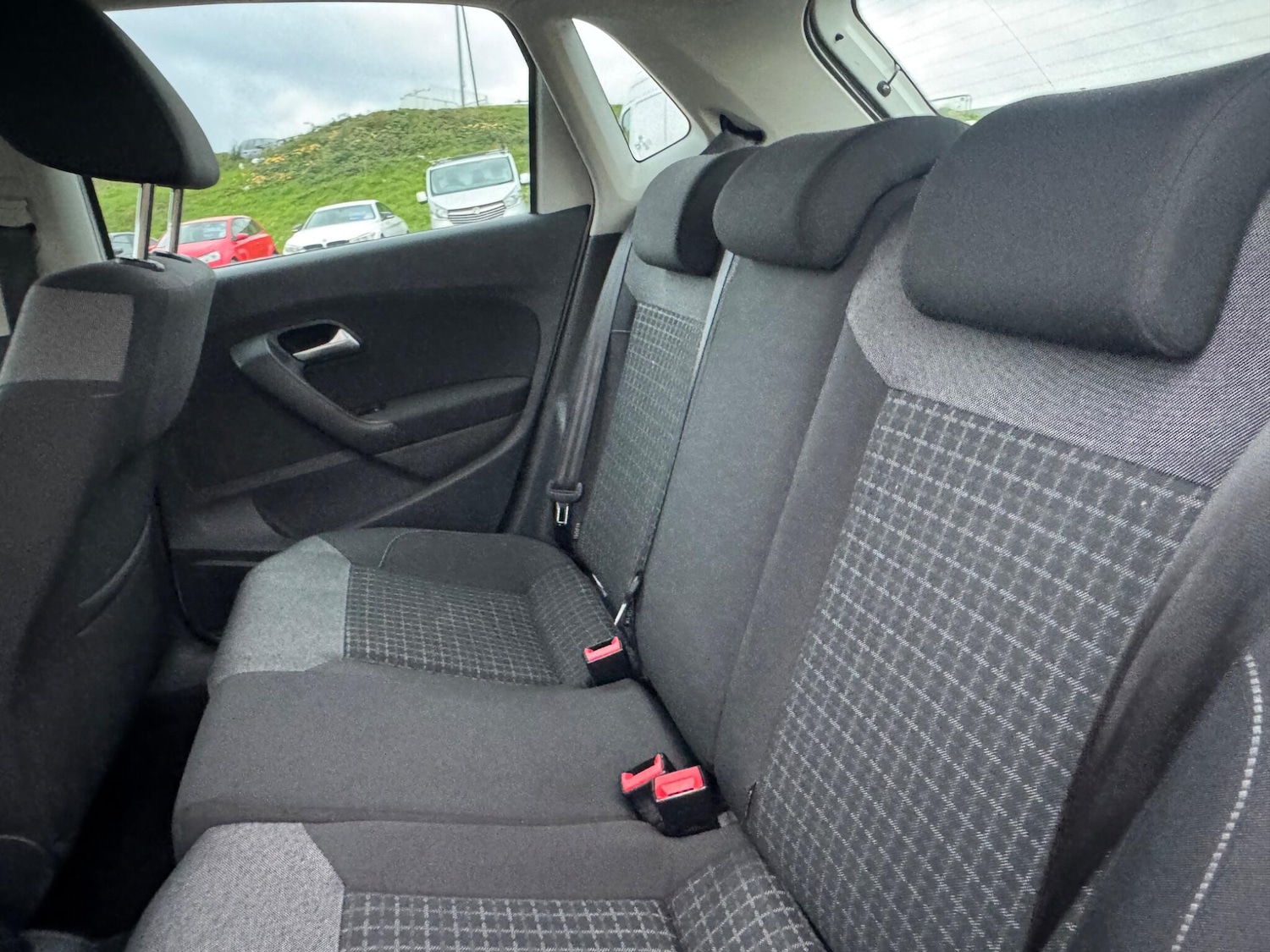 Used Volkswagen Polo 2015 for sale - 76991802: Photo 12