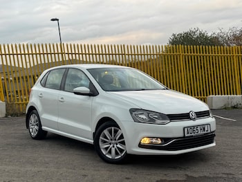 Used Volkswagen Polo 2015 for sale - 76991802: Photo