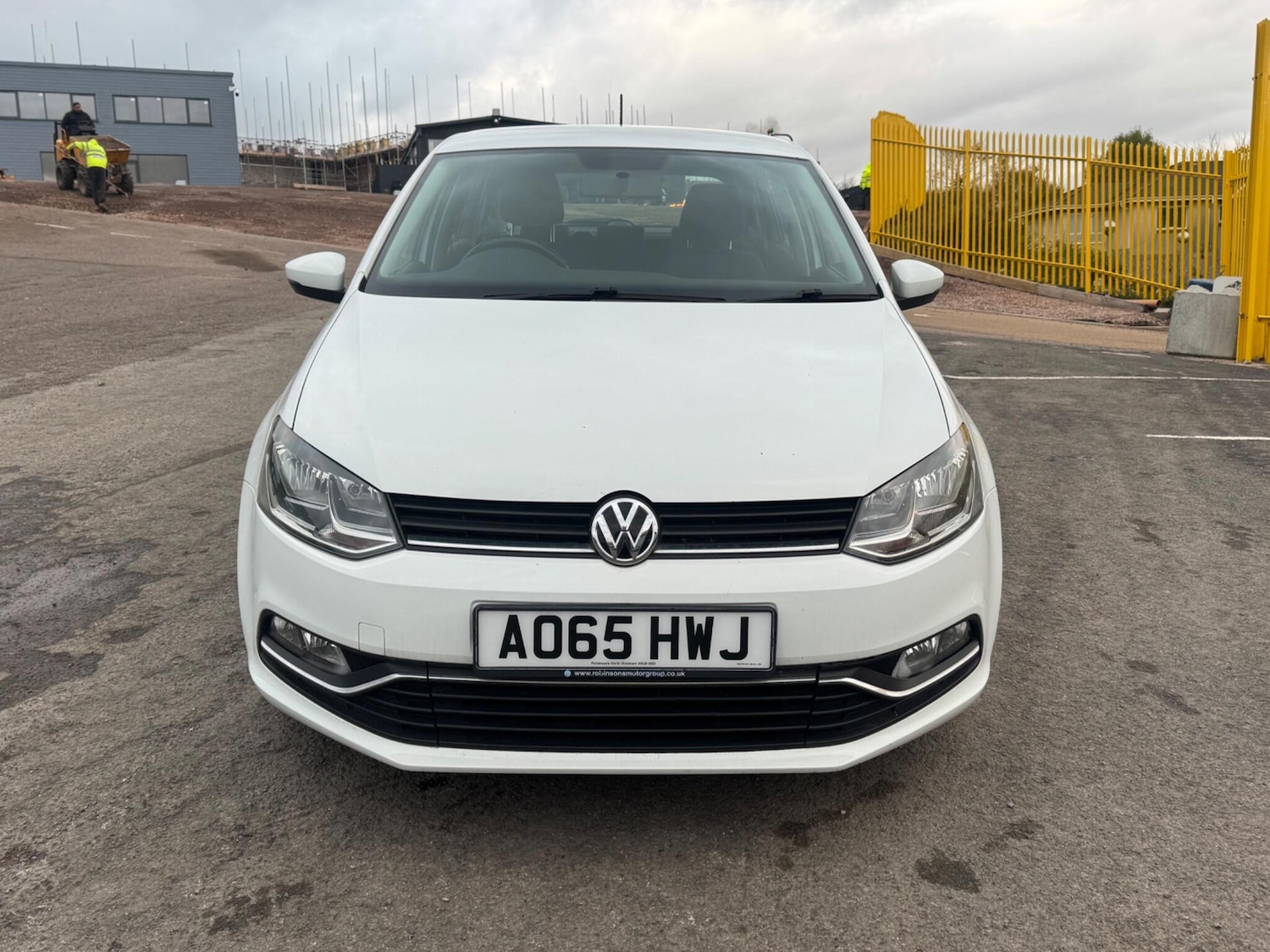 Used Volkswagen Polo 2015 for sale - 76991802: Photo 3