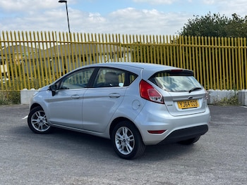 Used Ford Fiesta 2015 for sale - 79212568: Photo
