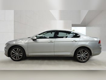 Used Volkswagen Passat 2015 for sale - 78416395: Photo