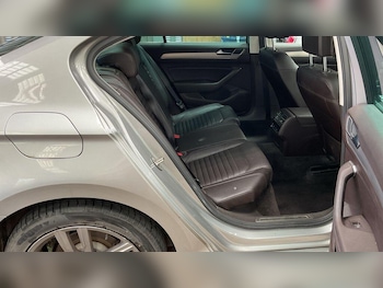 Used Volkswagen Passat 2015 for sale - 78416395: Photo