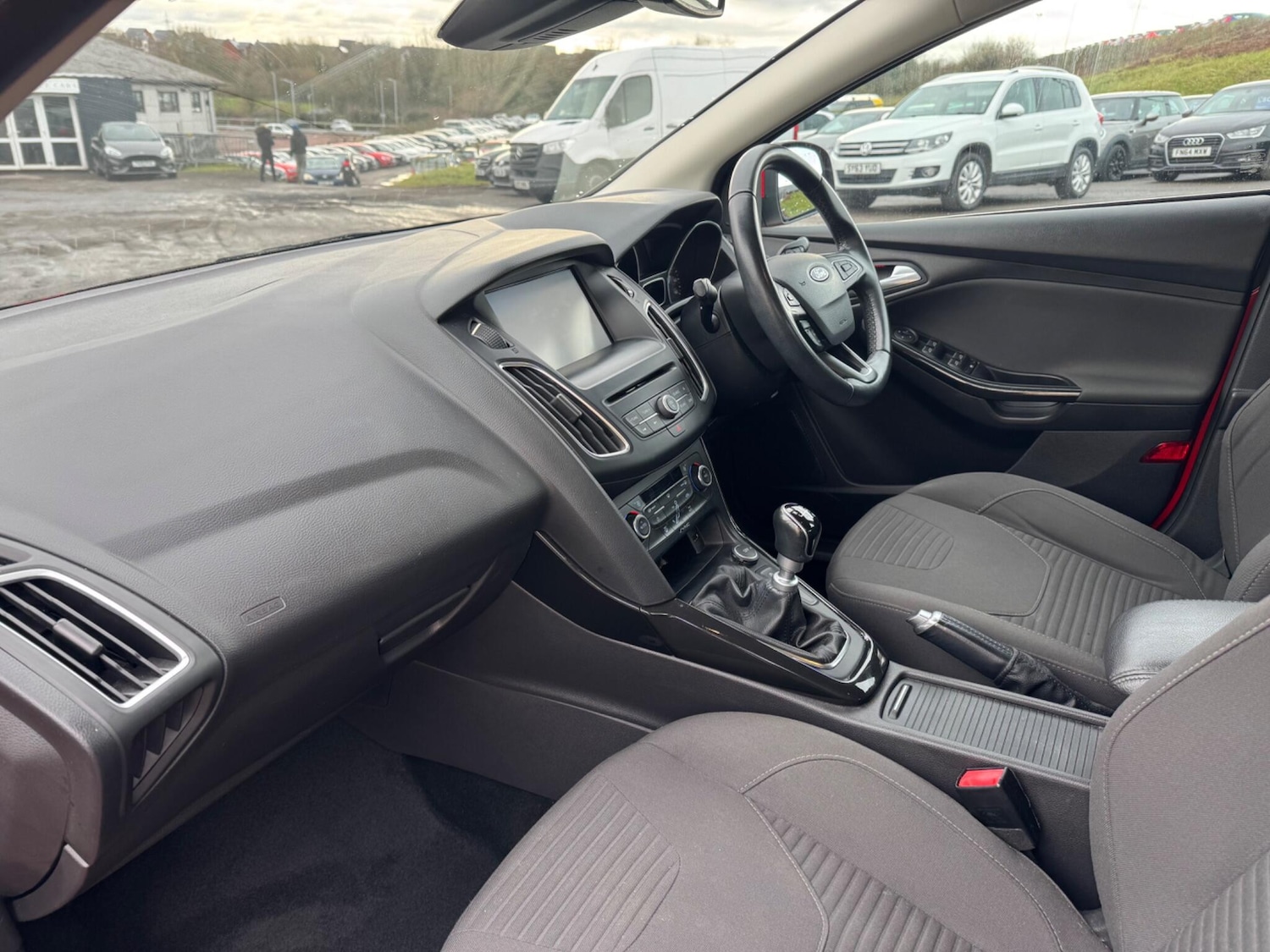 Used Ford Focus 2015 for sale - 77156105: Photo 10