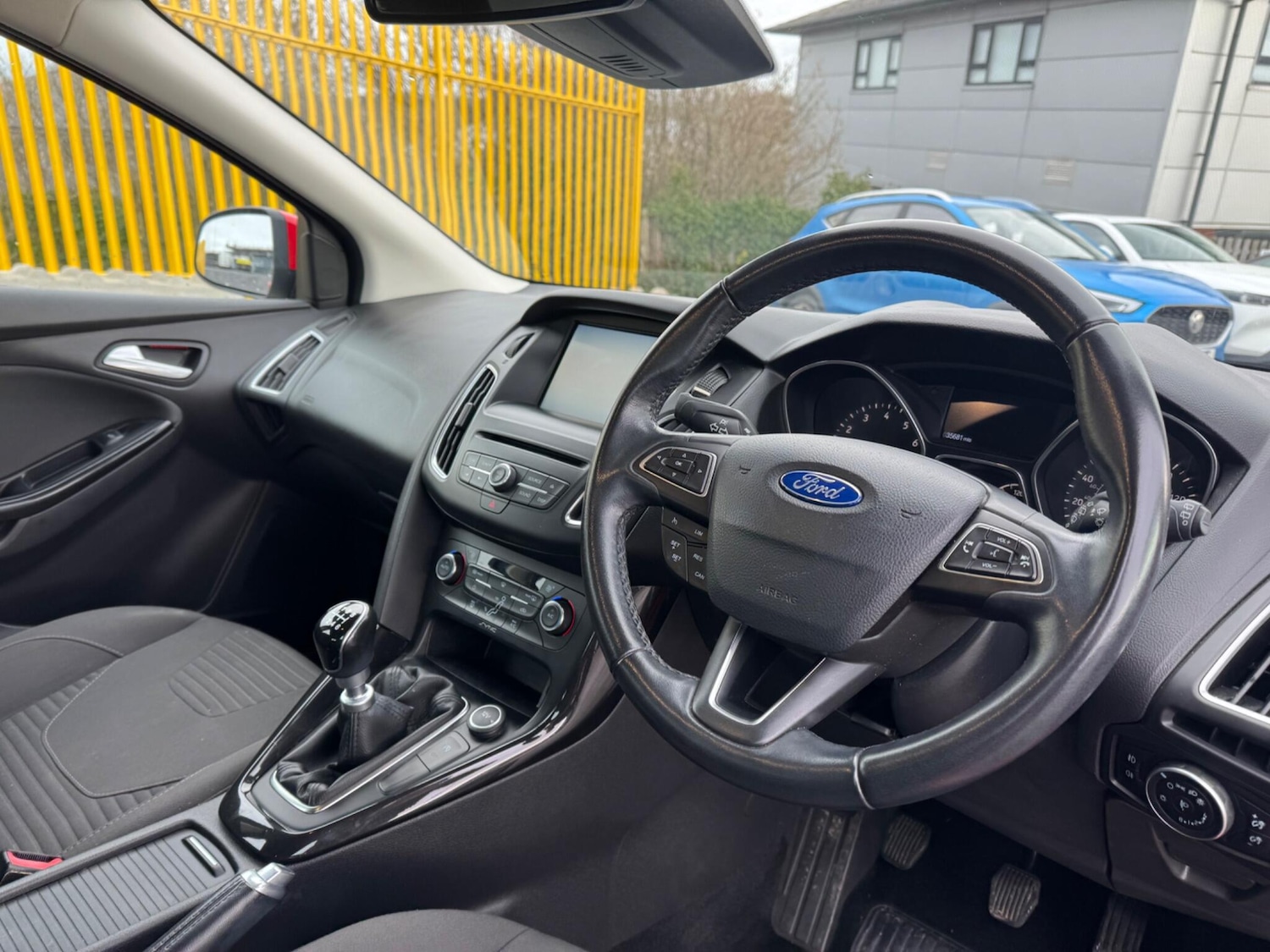 Used Ford Focus 2015 for sale - 77156105: Photo 12