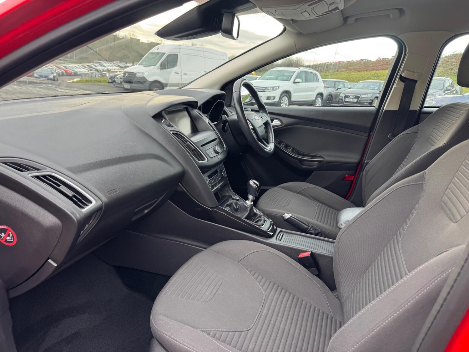 Used Ford Focus 2015 for sale - 77156105: Photo 9