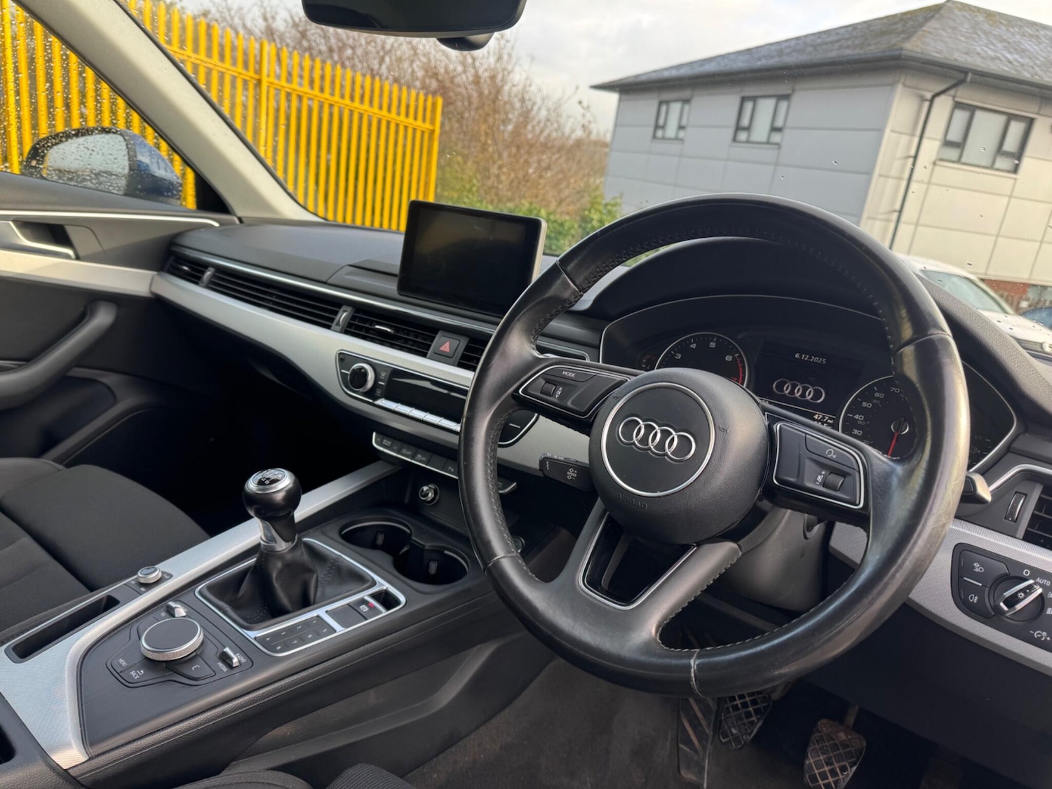 Used Audi A4 2017 for sale - 76666857: Photo 12