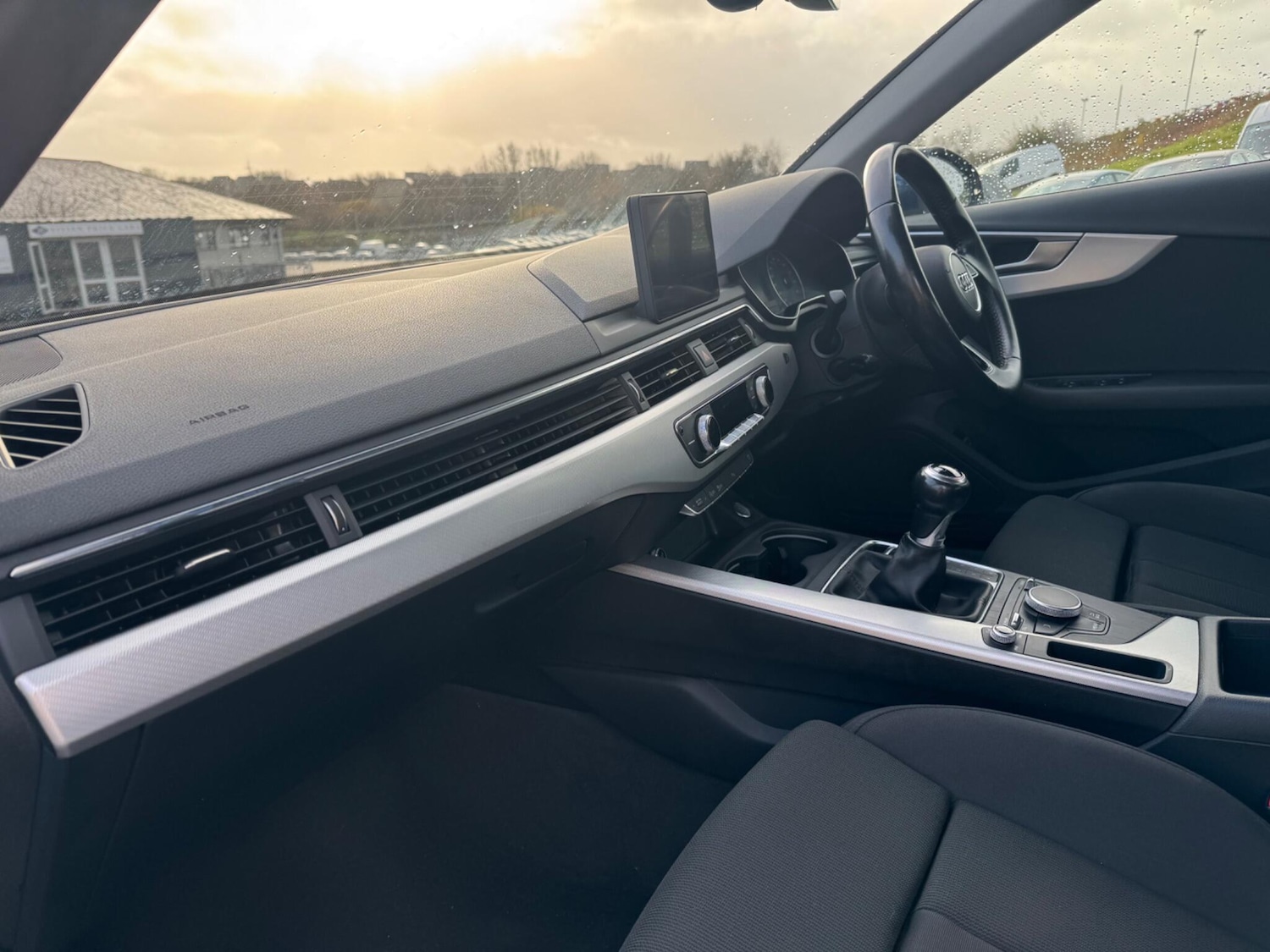 Used Audi A4 2017 for sale - 76666857: Photo 8